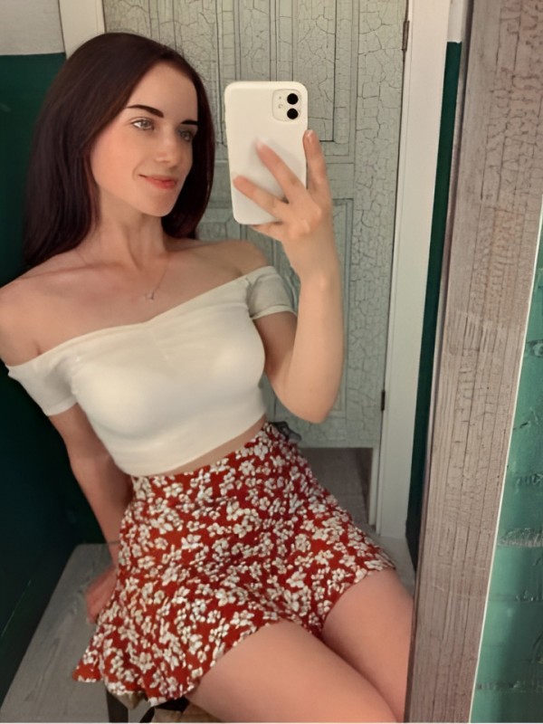 Фатима привлекательная девушка из Рефтинский цена от 5000 руб