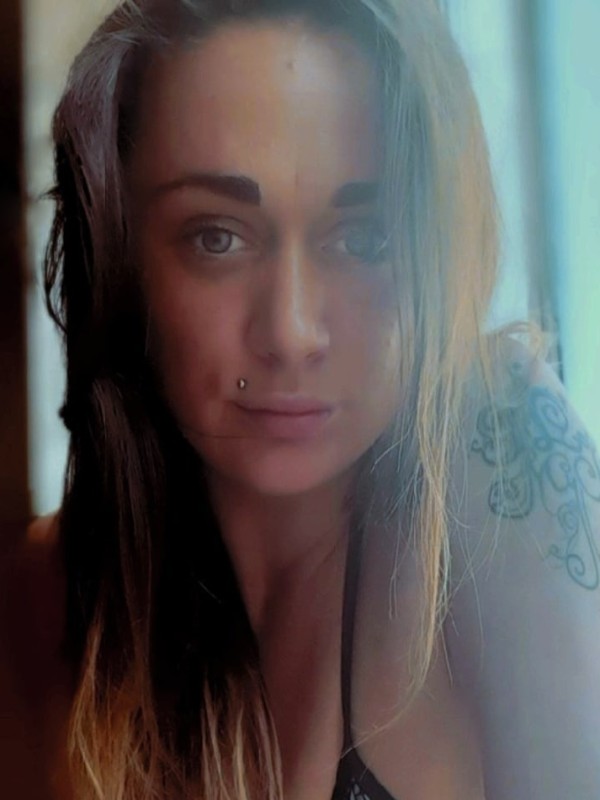 Светлана привлекательная девушка из Рефтинский цена от 3000 руб