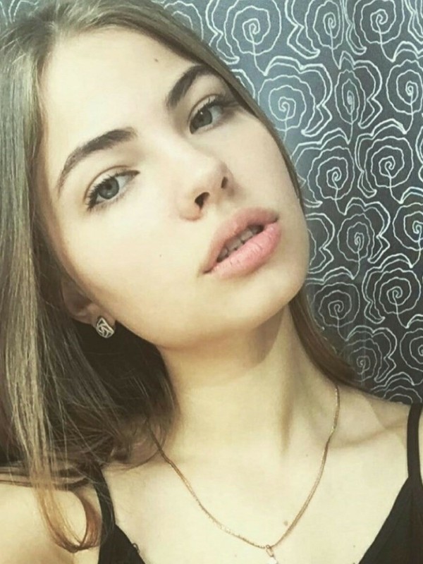 Кристина привлекательная девушка из Рефтинский цена от 3500 руб