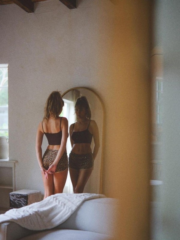 Анна привлекательная девушка из Рефтинский цена от 4000 руб