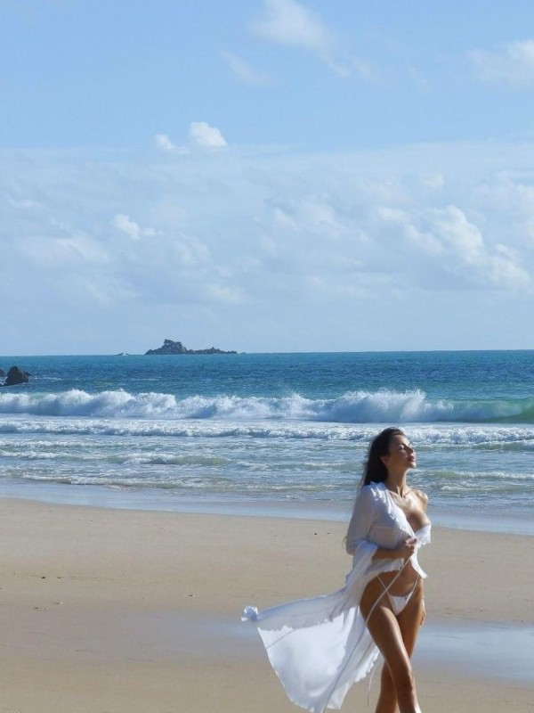 Снежана привлекательная девушка из Рефтинский цена от 6000 руб